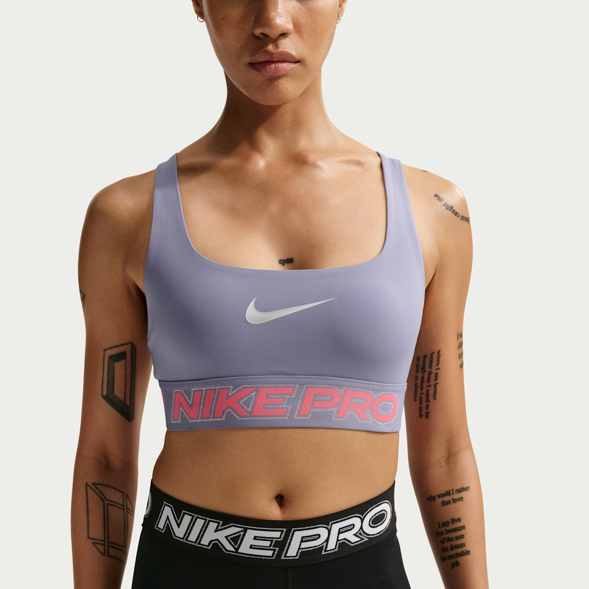 Nike Pro. Nike CA